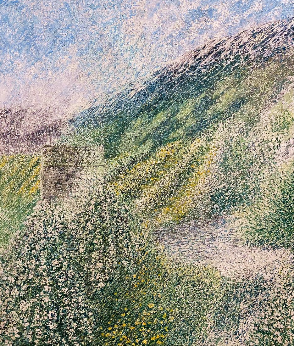 Oljemaleri av landskap med fjell og en blomstereng i gult og hvitt